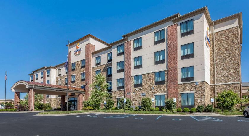 Comfort Suites Bridgeport - Clarksburg