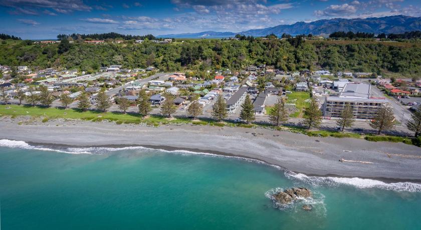 Kaikoura Waterfront Apartments photo