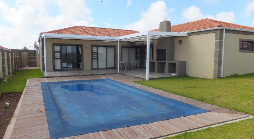 B.R.O.Homes and Villas — Hotel in Port Elizabeth