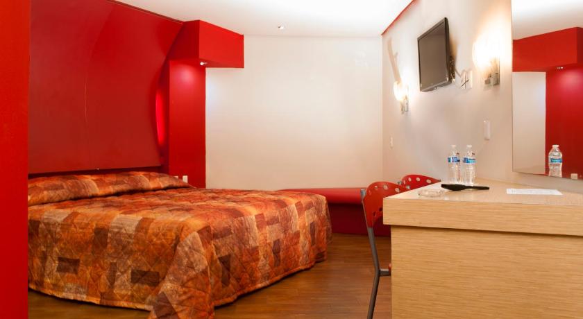 Motel LA Autoparador — Hotel in Morelia