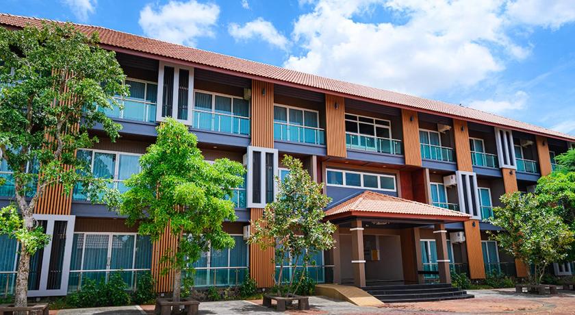 Avarin Resort - image 36