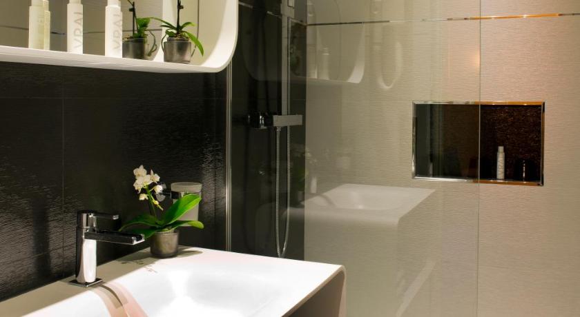 Image of Superior Double Queen Room 2