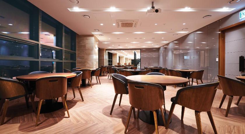 旌善 Traum Valley Hotel 3つ星 ホテル スイート