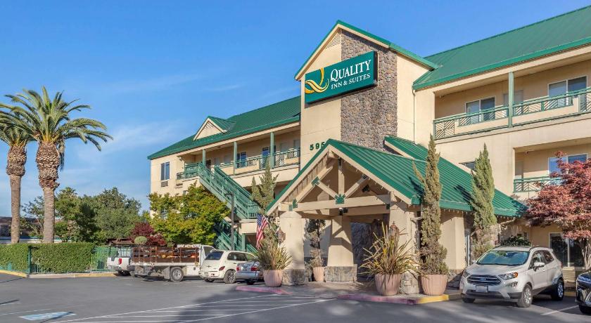 Quality Inn & Suites photo