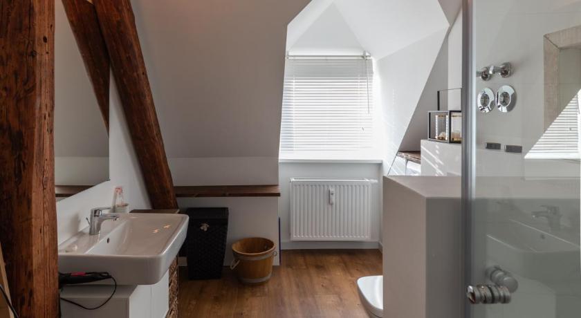 Design-Loft und Apartment im Villenviertel photo