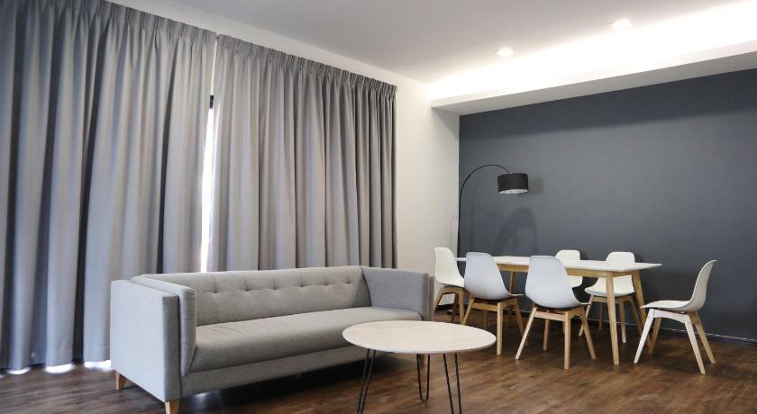 砂玛丹 Roxy Sematan Villa & Townhouse 酒店 景观