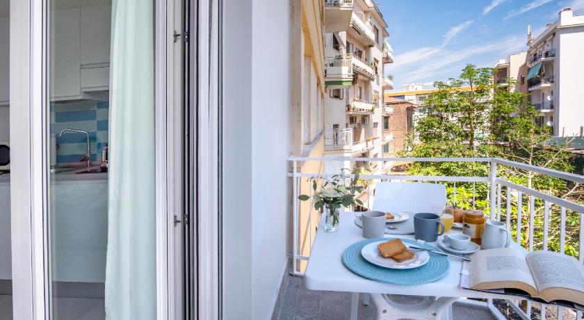 Sorrento LEONE ROSSO APARTMENTs 3-Star Guesthouse restaurant