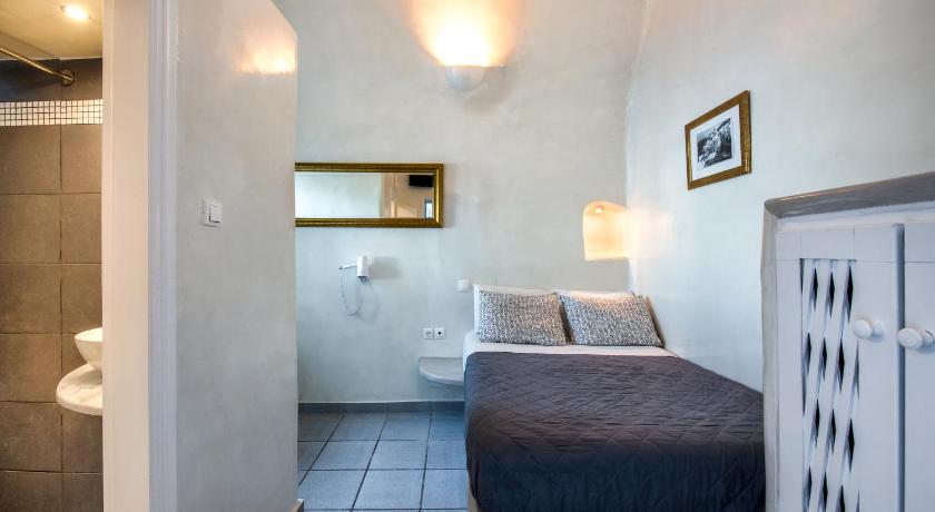Katerina's Castle - Caldera Cave Hotel photo