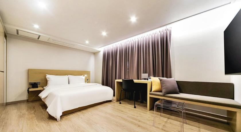 チルゴク Centro Tourist Hotel 3つ星 ホテル 眺望