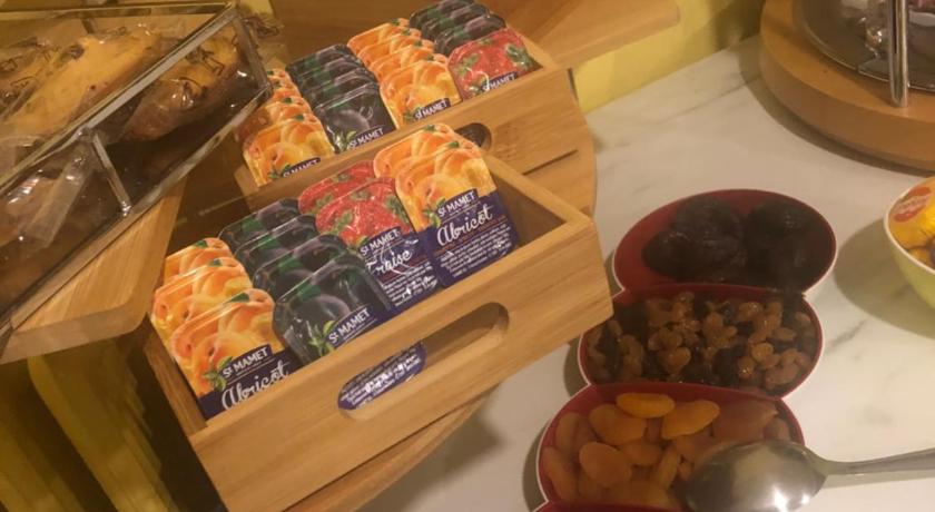 シャトールー Hotel Christina 2つ星 ホテル 眺望