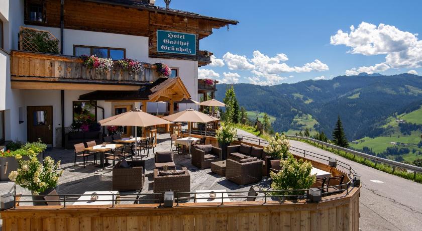 Murbach Das Grunholz Aparthotel 4-Star Hotel exterior