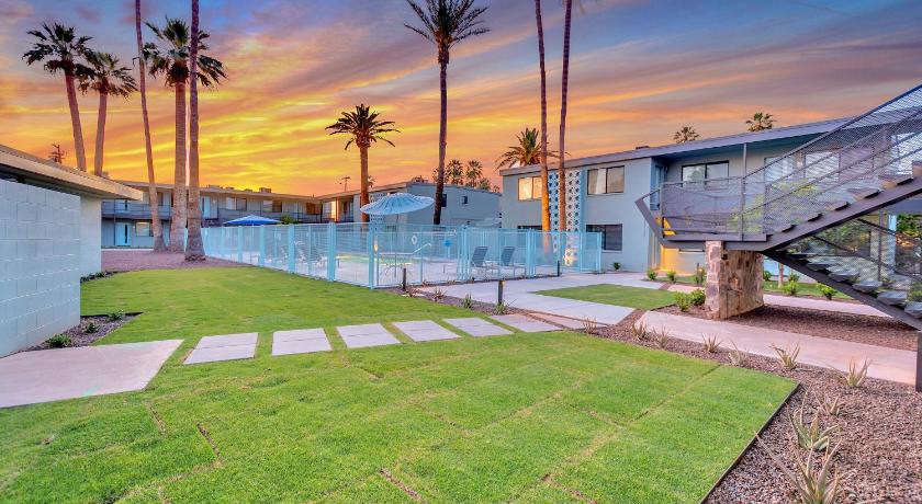 Modern Contemporary OT Scottsdale with Heated Pool photo