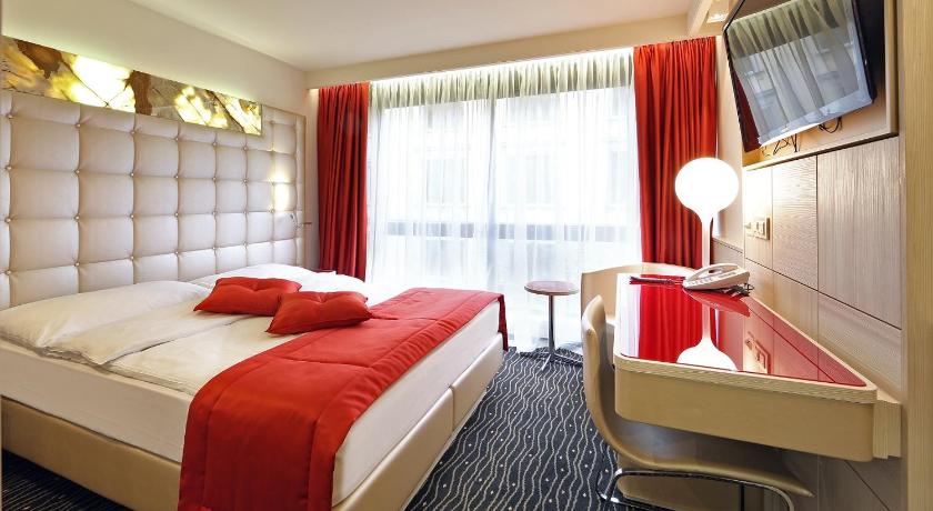 Image of Double Room 5
