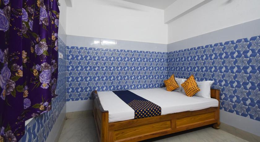 OYO 1161 Hotel Golden Residency