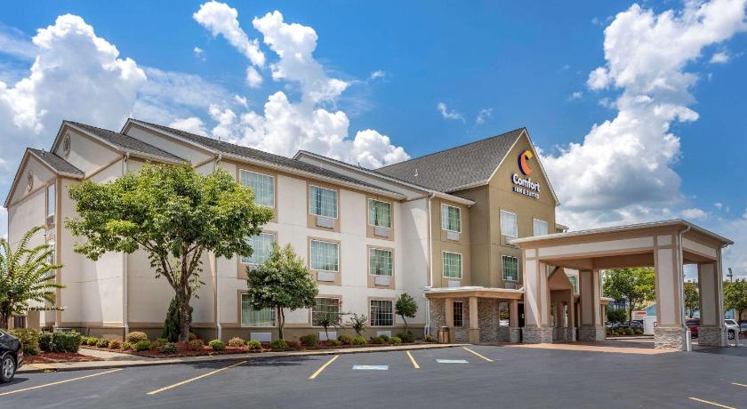 Comfort Inn & Suites North Little Rock JFK Blvd