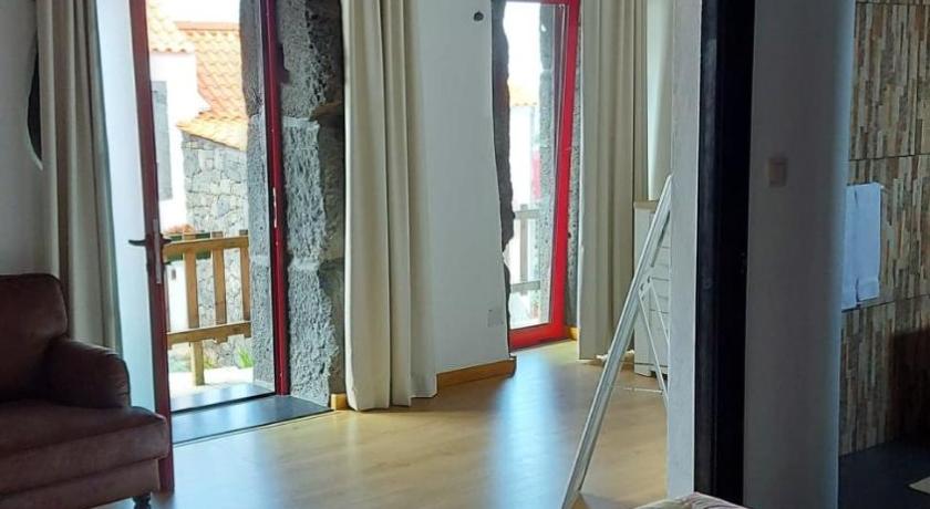 サン・ジョルジェ・ド・ピコ Sara Village 4つ星 ゲストハウス 眺望