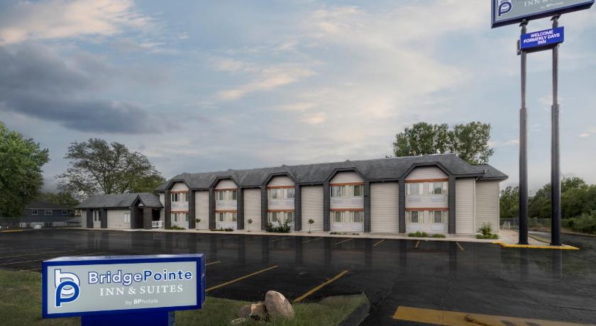 BridgePointe Inn & Suites by BPhotels, Council Bluffs, Omaha Area photo