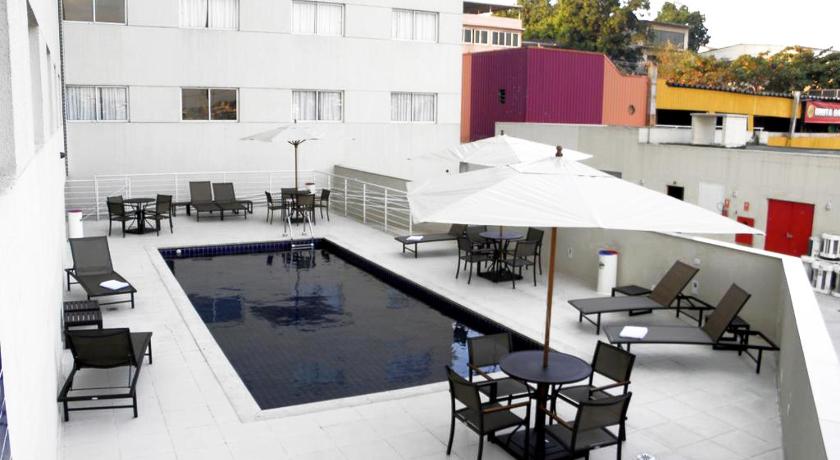 Red Roof Inn Dutra