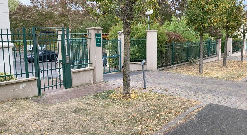J-Mo Home - Magny - Moderne et chaleureux photo
