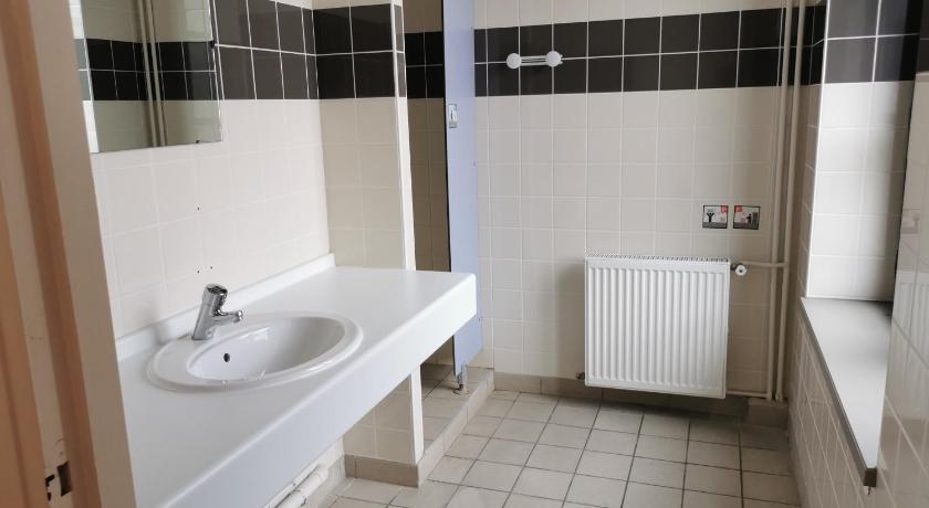 Auberge de Jeunesse HI Rouen photo