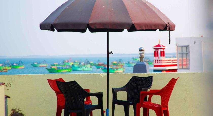 HOTEL VEL RESIDENCY photo