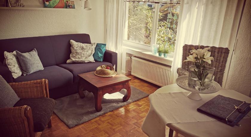 "Maison Blanche" - das gemutliche Garten-Apartment zwischen Koln und Dusseldorf