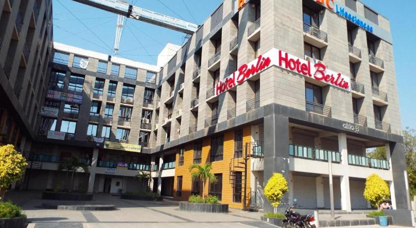 Hotel Berlin Gandhinagar