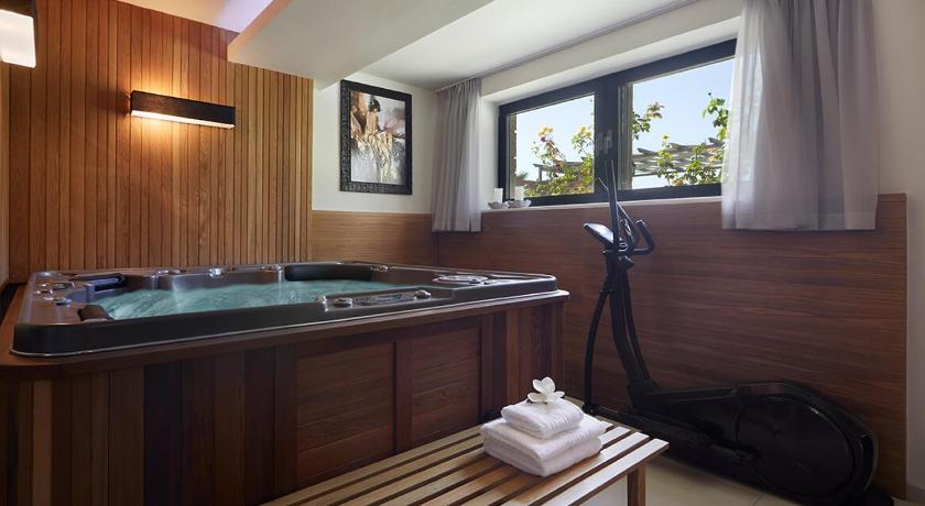 Image of Superior Four-Bedroom Villa - Beach Front 2