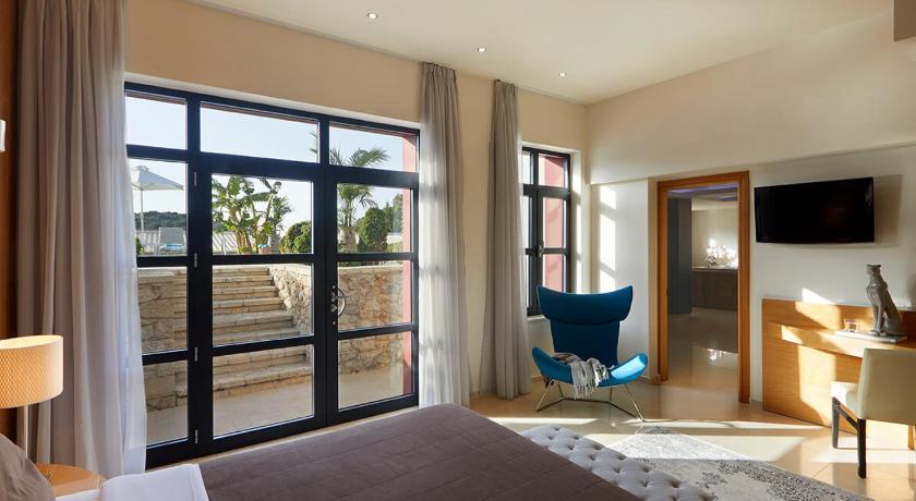 Image of Four-Bedroom Villa - Beach Front 6