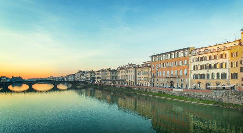 Hotel Bretagna Heritage - Alfieri Collezione                                     photo