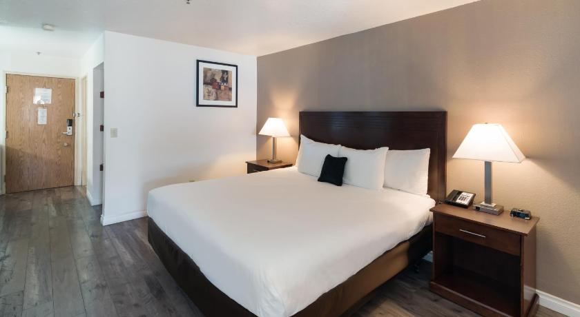 Red Lion Inn and Suites Kennewick Tri-Cities