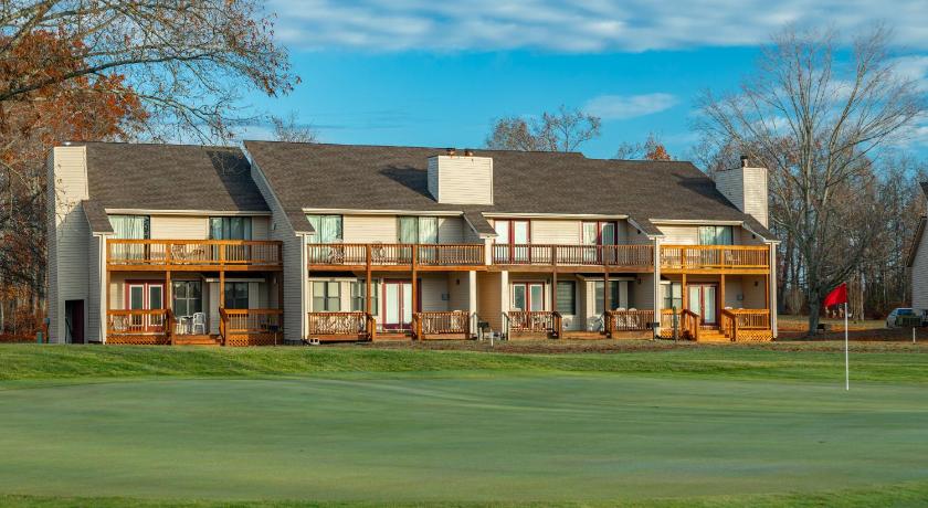 Crown Resorts at Lake Tansi West — Hotel in Lake Tansi (TN)