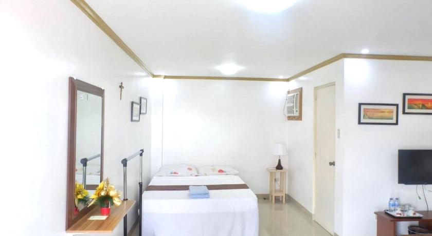 Patricios Apartelle Taguig photo