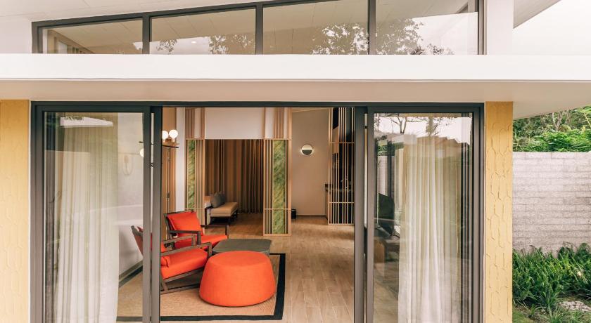 Image of Aqua Villa with King Bed and Swirl Pool 13