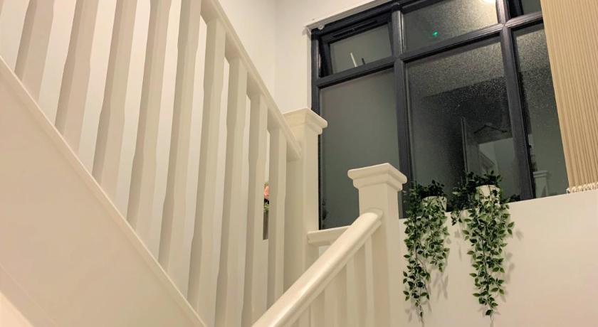 Green View Hotel - image 12