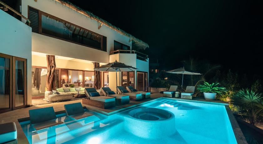 Hotel Casa Punta Coco & Beach Club - Adults Only photo