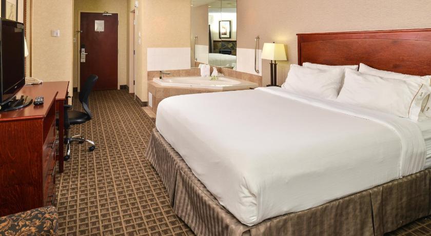 Holiday Inn Express Edmonton North