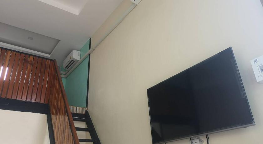 Image of Deluxe Family Suite 17
