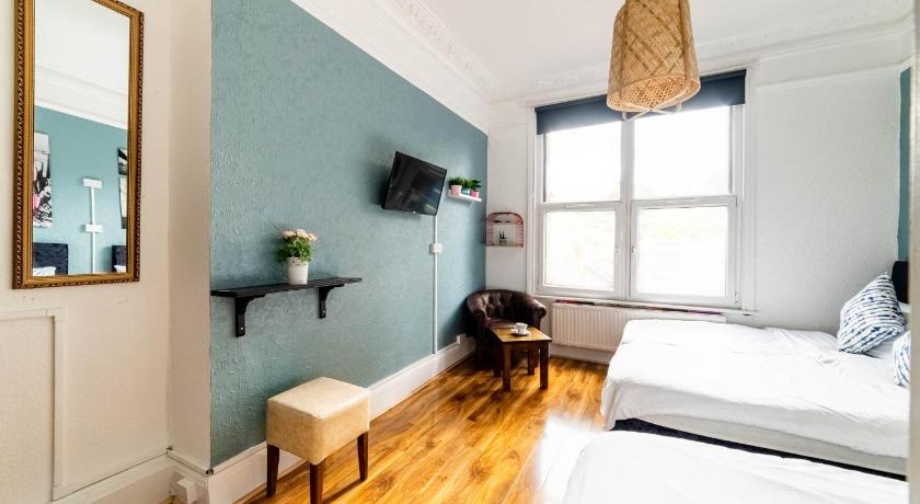Image of Double or Twin Room with Shared Bathroom 12