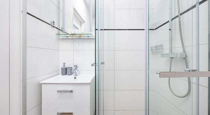Apartments Dworcowa by Renters photo