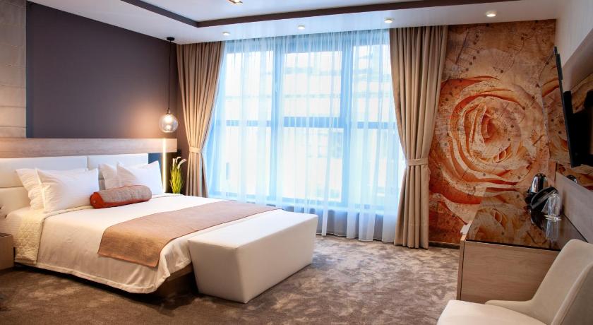 Family Hotel Business Club photo