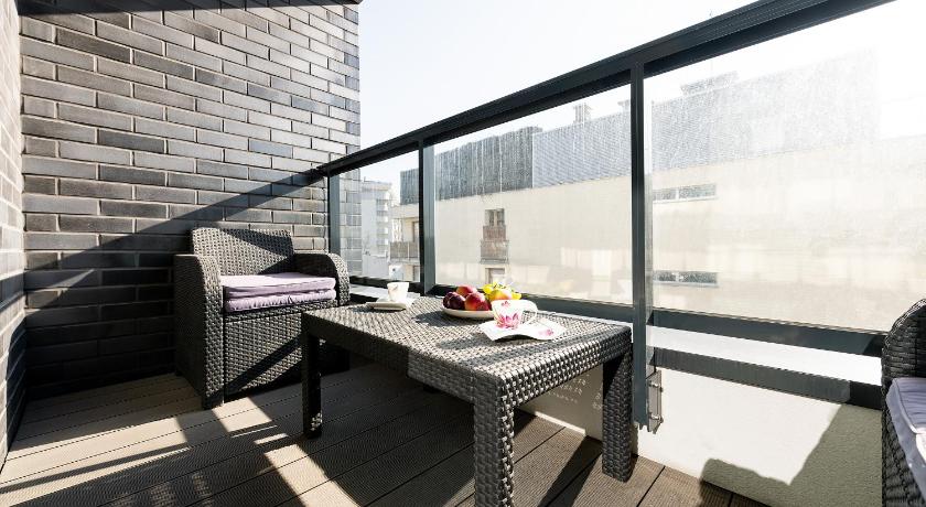 P&O Apartments Aleja Krakowska photo