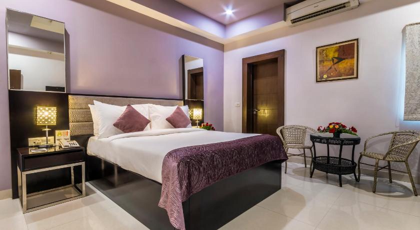 Image of Executive Double or Twin Room 0