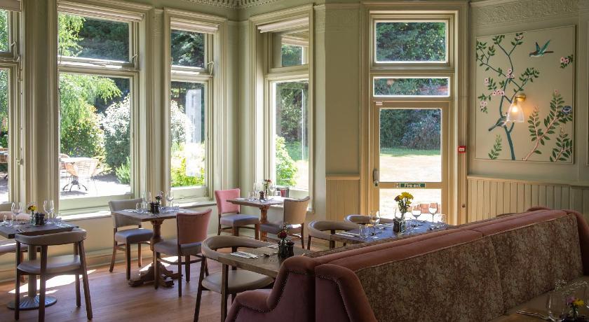 沃尔弗斯登 Worplesdon Place Hotel 3星级 酒店 景观