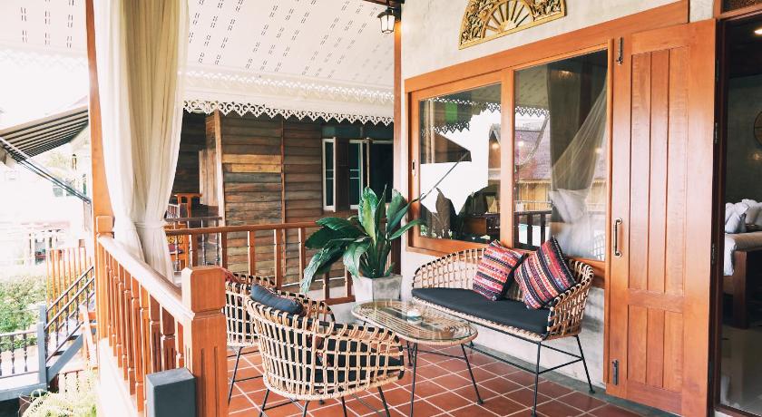 Buri Gallery House photo