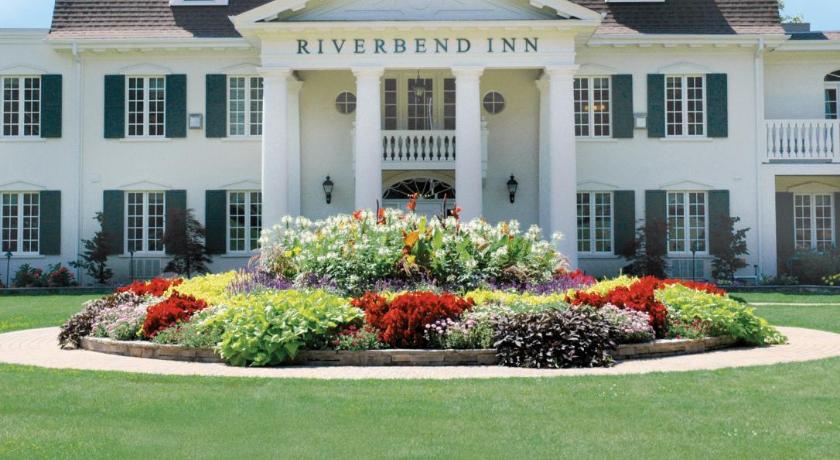 Riverbend Inn & Vineyard