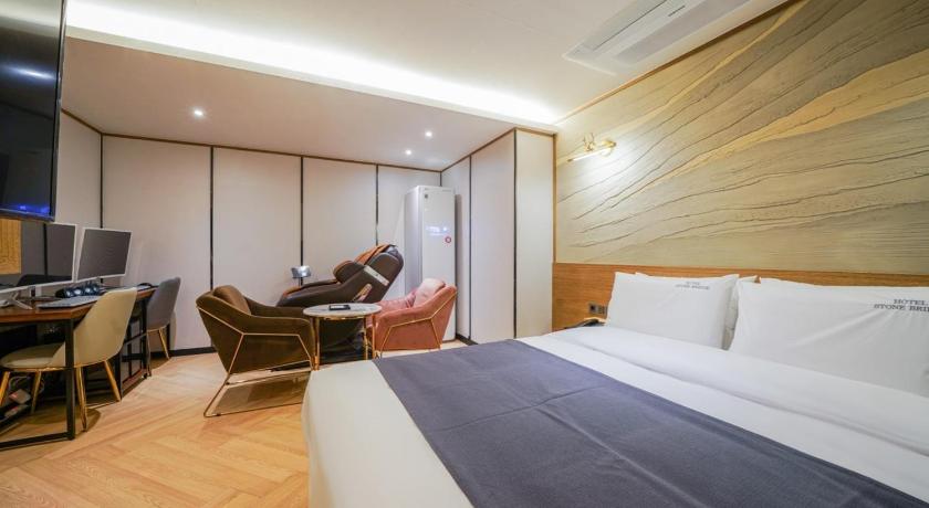 The Stone Bridge Hotel Dongnae