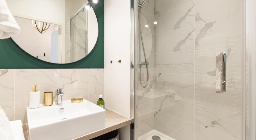 Luxury Studio "Le Chaleureux" - Lyon Part-Dieu - Dreamy Flat Lyon photo