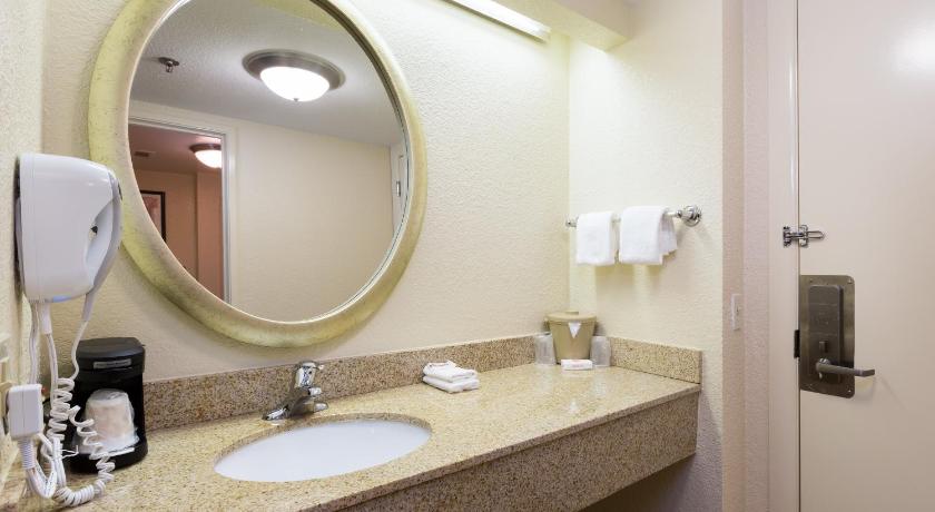 Red Roof Inn Houston - Westchase