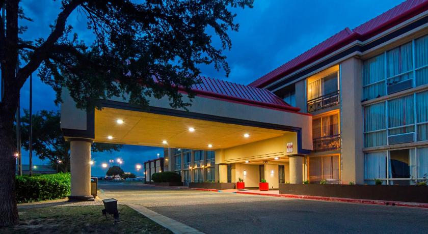 Red Roof Inn & Conference Center Lubbock